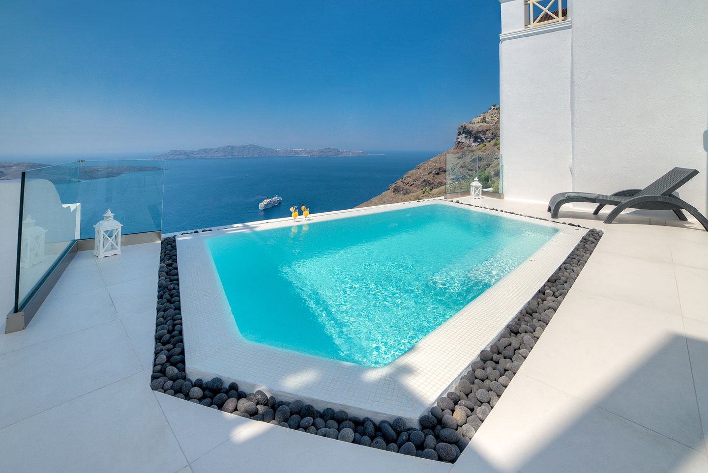 Santorini Villas pool